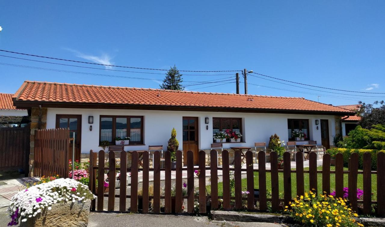 Apartamentos Rurales Knicasia Quintueles Exteriör bild